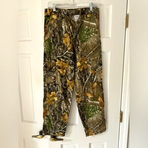 Real Tree Youth camo pants size 14. Worn once